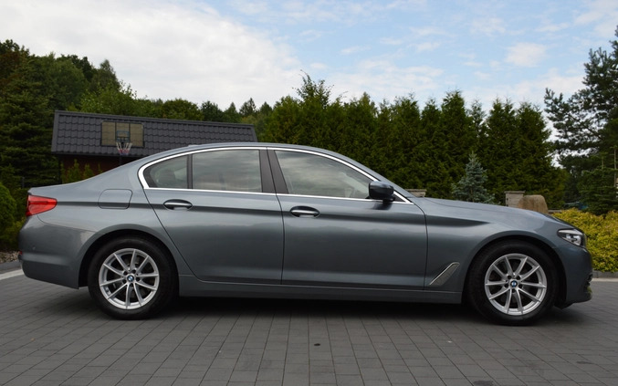 BMW Seria 5 cena 107800 przebieg: 151211, rok produkcji 2017 z Oleszyce małe 781